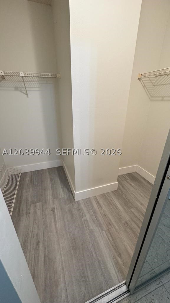 HILLCREST EAST NO 20 COND - Residential