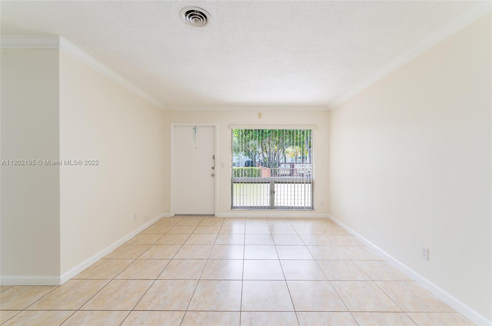 HOLLYWOOD HILLS - Residential Lease