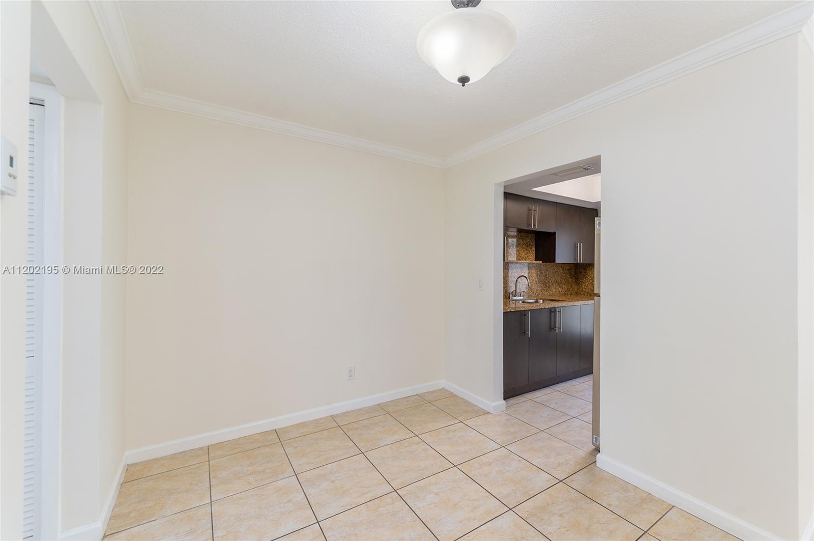 HOLLYWOOD HILLS - Residential Lease
