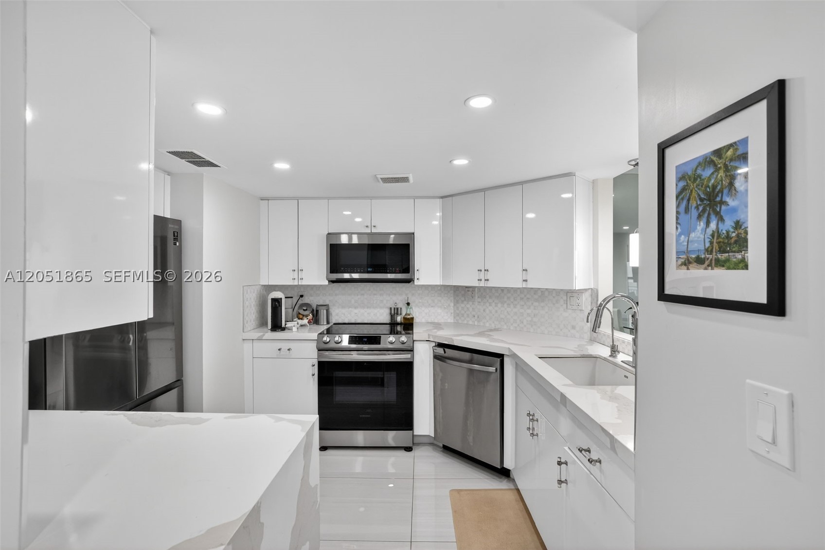 CARLTON TOWER CONDO - Residential Lease