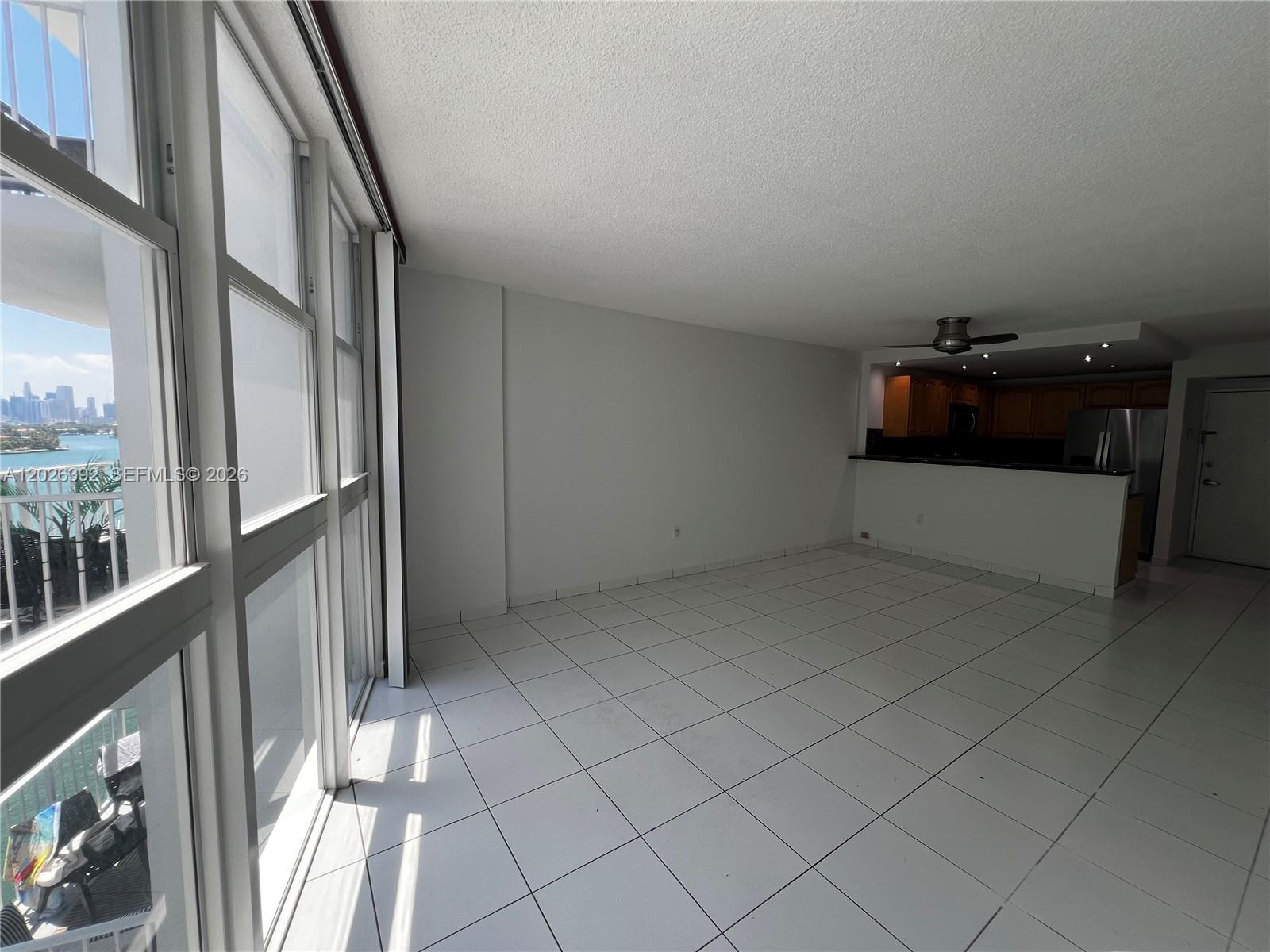 BAYVIEW TERR CONDO - Residential Lease