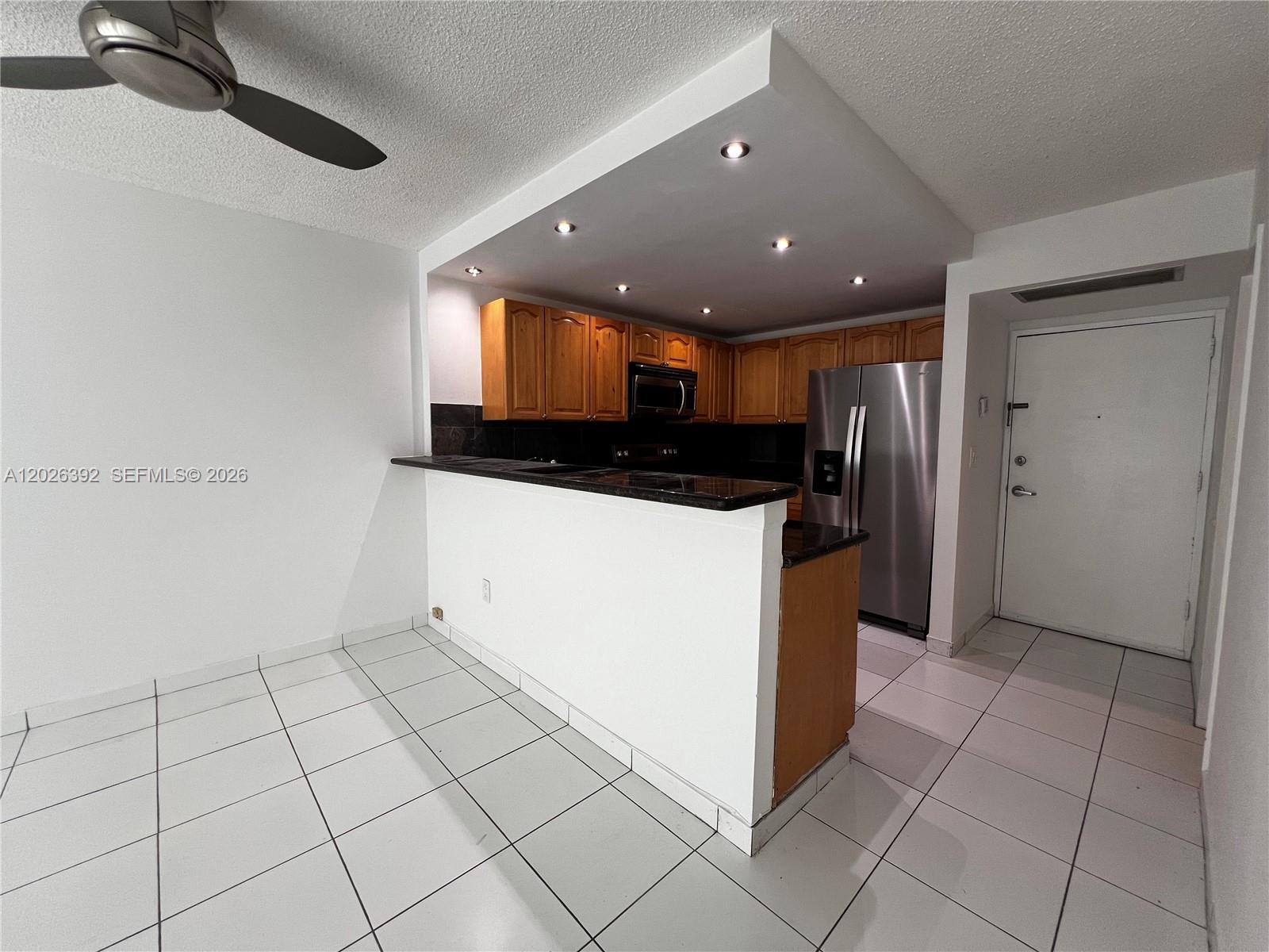 BAYVIEW TERR CONDO - Residential Lease