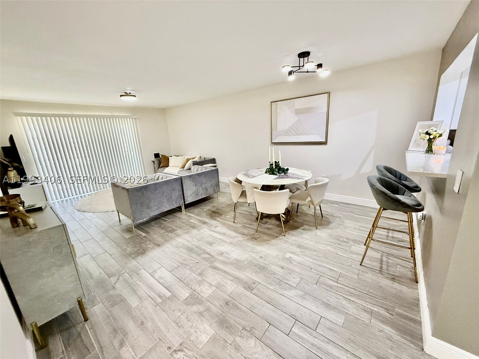 COUNTRY LAKES I CONDO PHAS - Residential