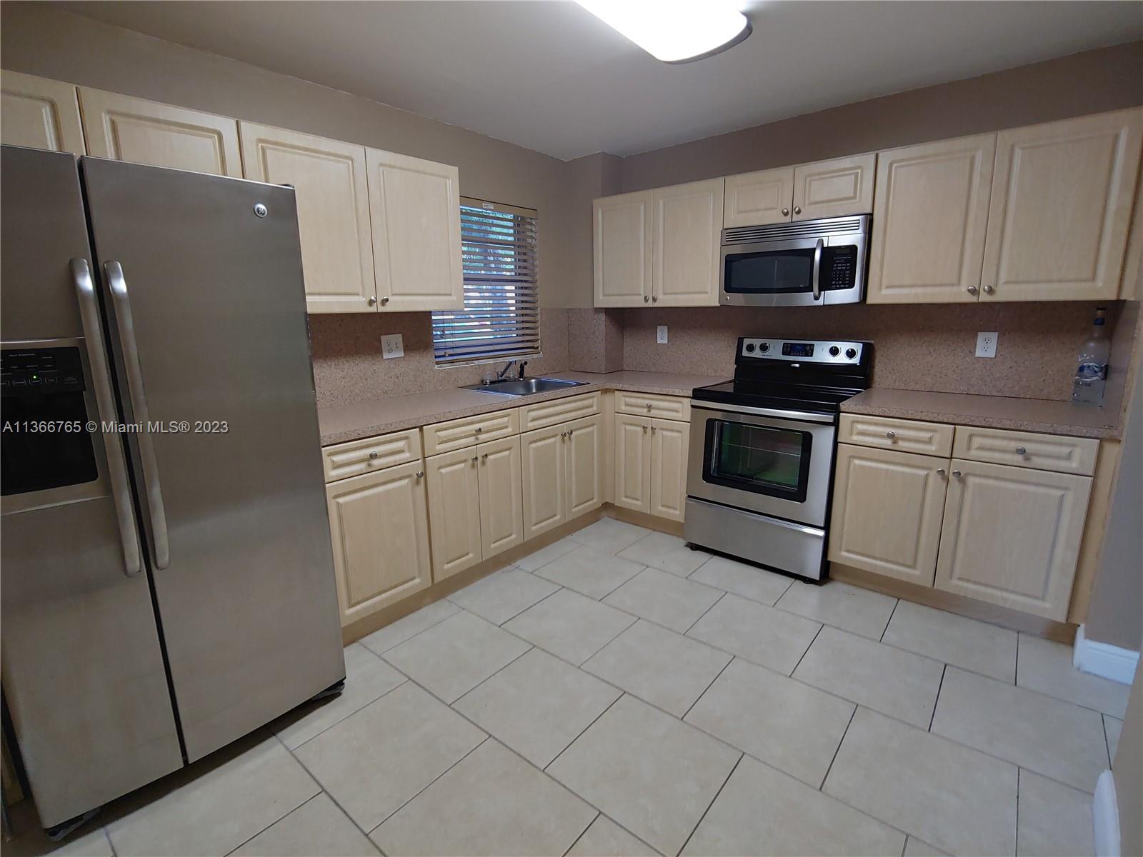 SUNSET VILLAS NO 3 CONDO - Residential Lease