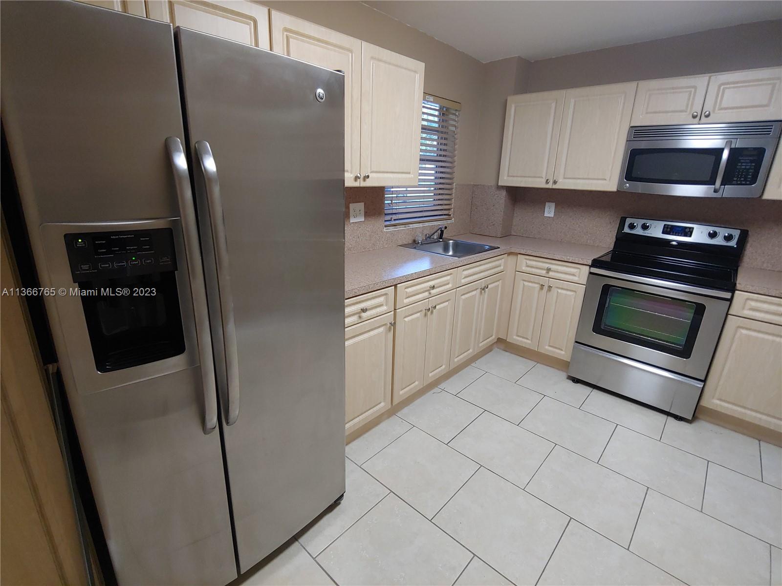 SUNSET VILLAS NO 3 CONDO - Residential Lease