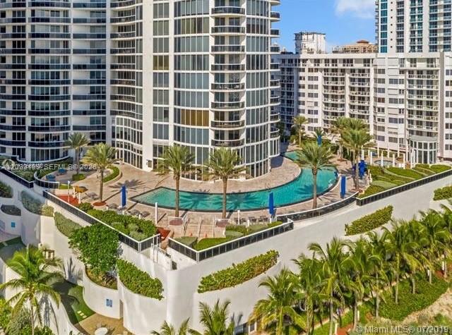Beautiful, well-maintained property with views from every room and an extended balcony overlooking the Intracoastal Waterway and the Sunny Isles Beach skyline. The 09 line features a superb open-concept floor plan with an integrated living room designed to maximize space. Ocean Four is a full-service building with an incredible infinity-edge pool overlooking the ocean, a great beach club, a complete gym, and many other luxurious amenities. Ideally located close to Aventura Mall and Bal Harbour Shops.