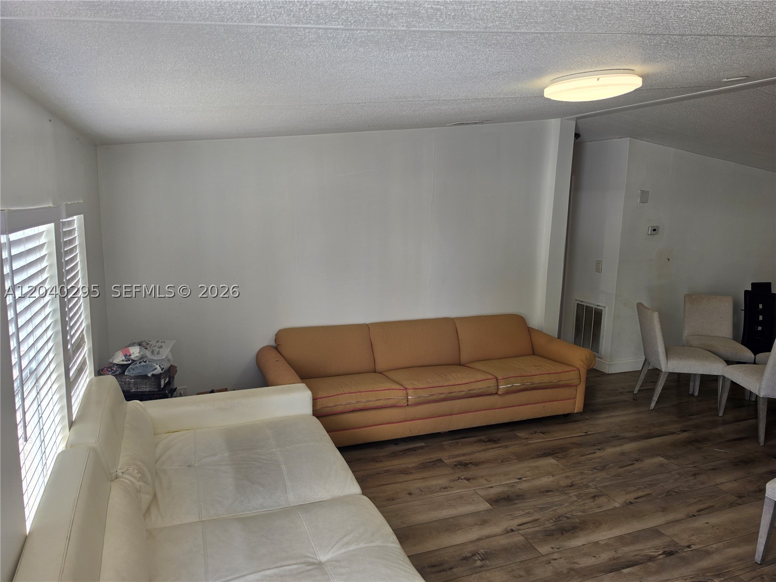 University Lakes - Residential