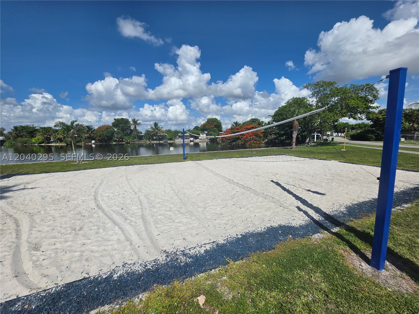 University Lakes - Residential