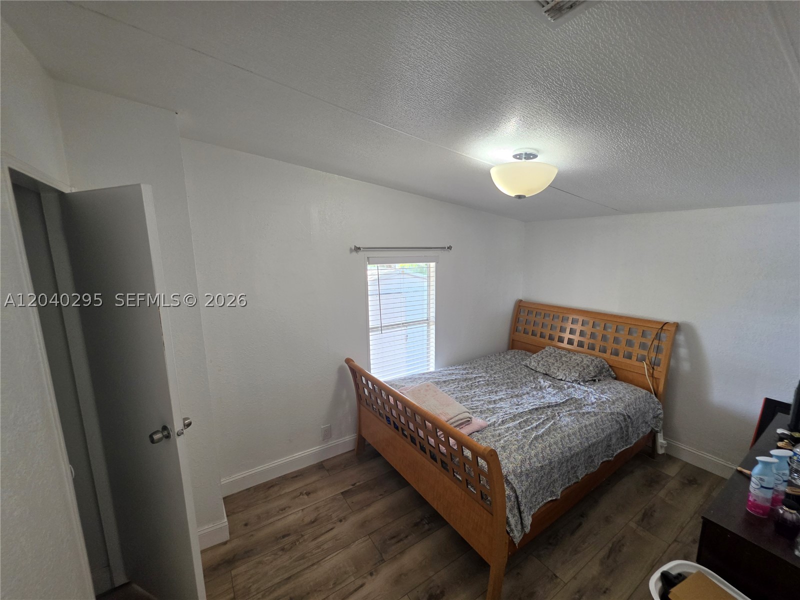 University Lakes - Residential