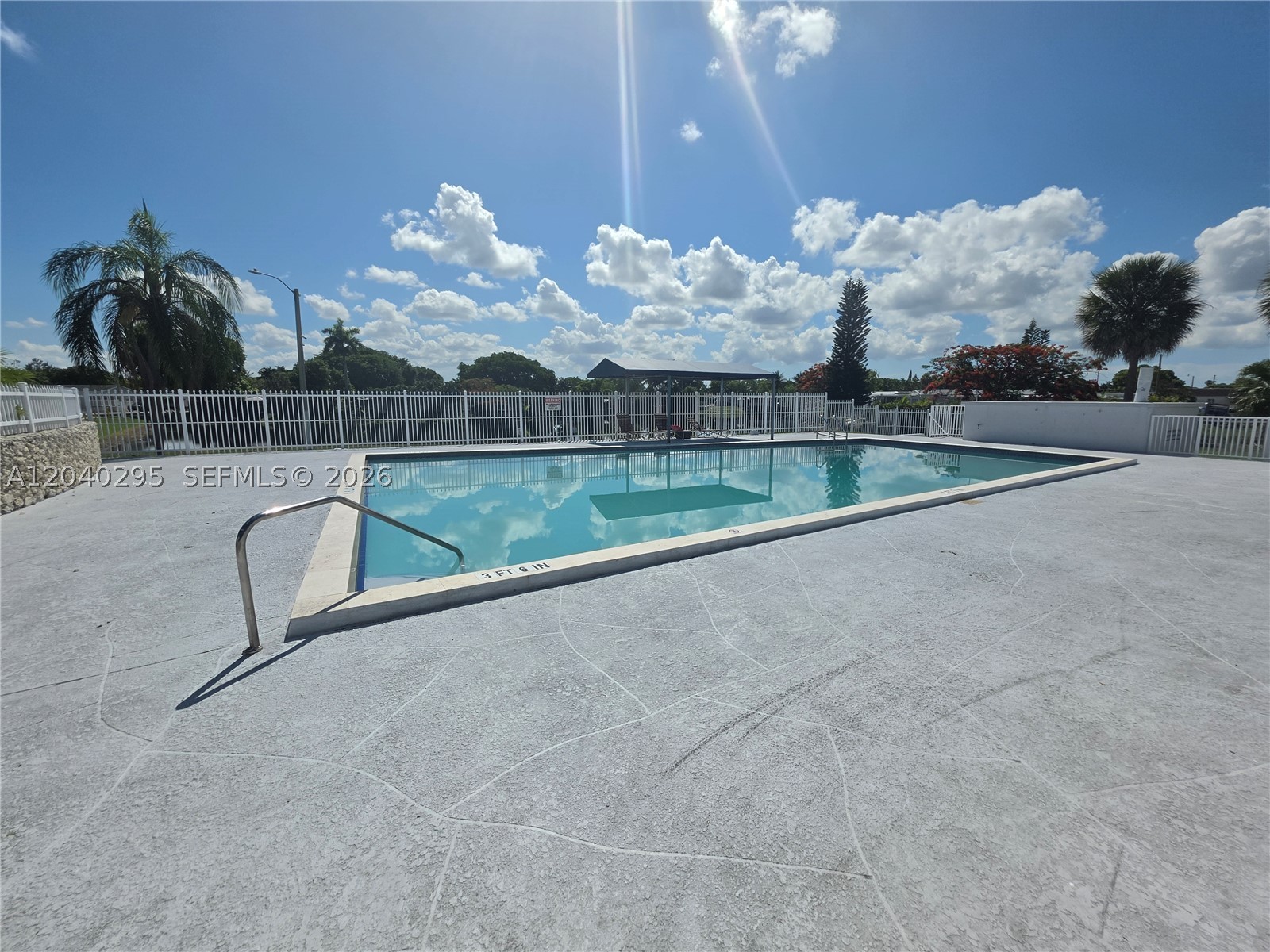 University Lakes - Residential