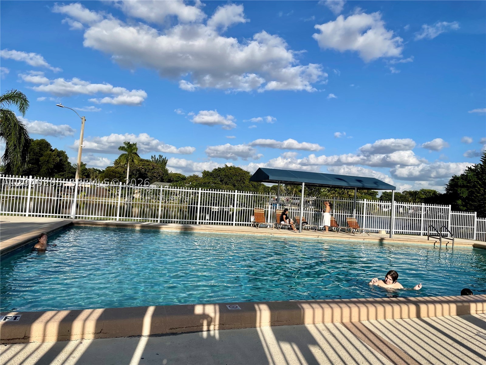 University Lakes - Residential