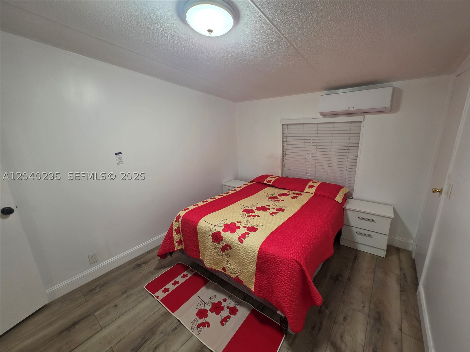 University Lakes - Residential