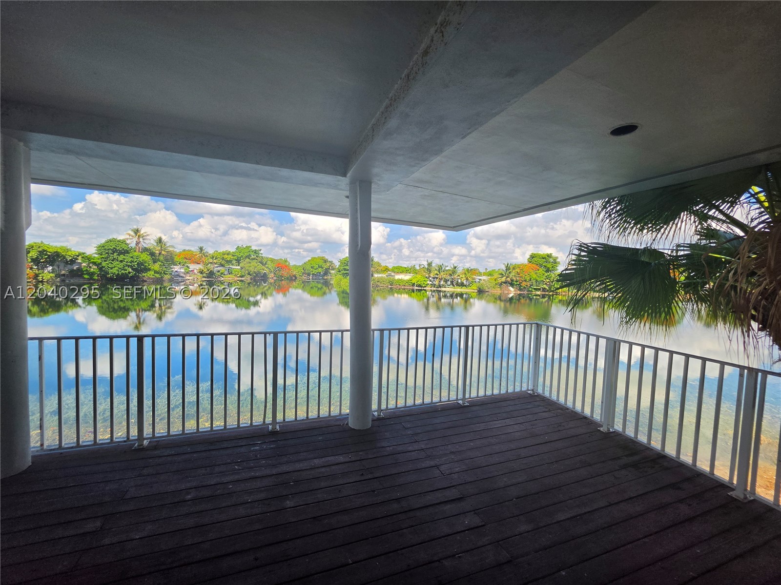 University Lakes - Residential