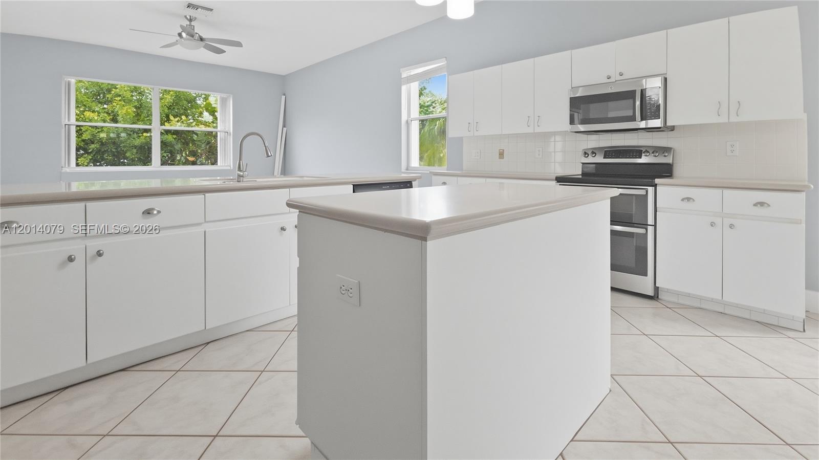 SILVER LAKES AT PEMBROKE - Residential