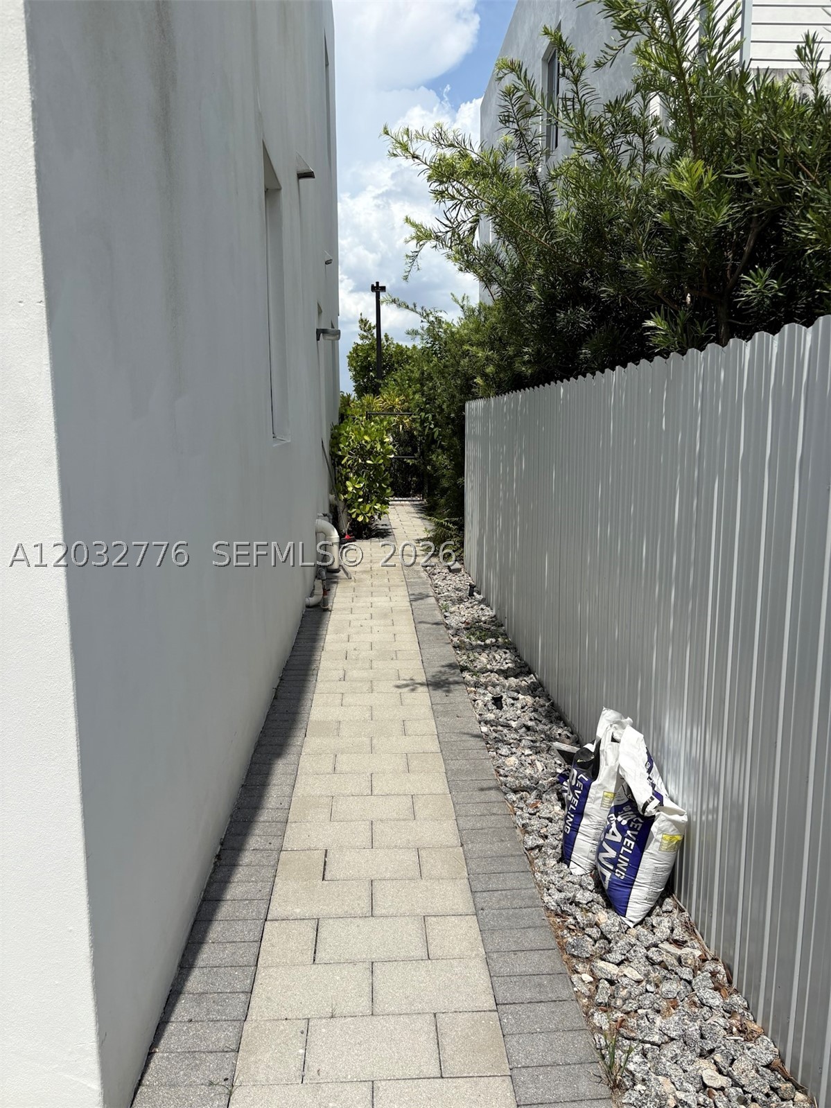 DORAL COMMONS RESIDENTIAL - Residential