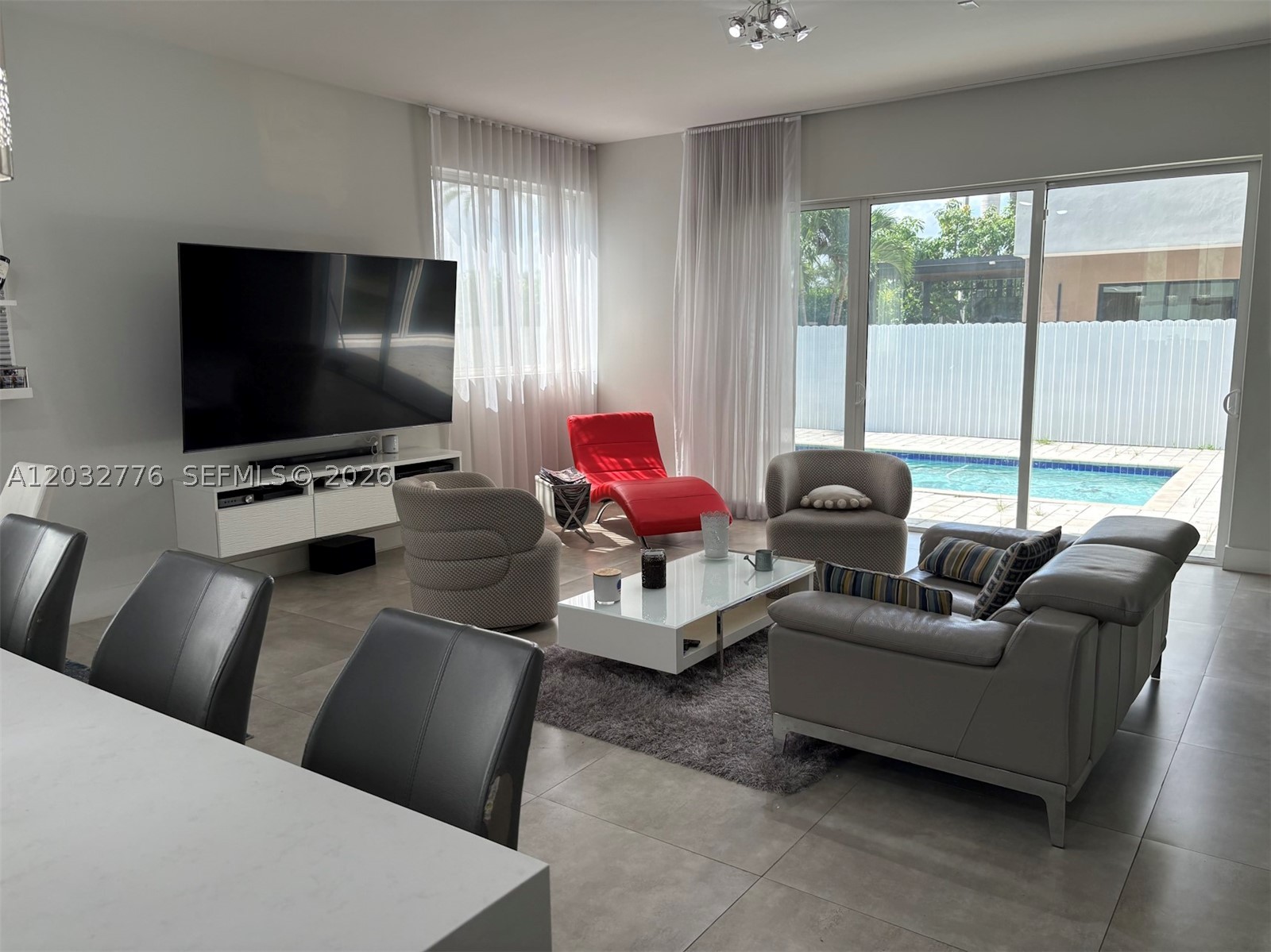 DORAL COMMONS RESIDENTIAL - Residential