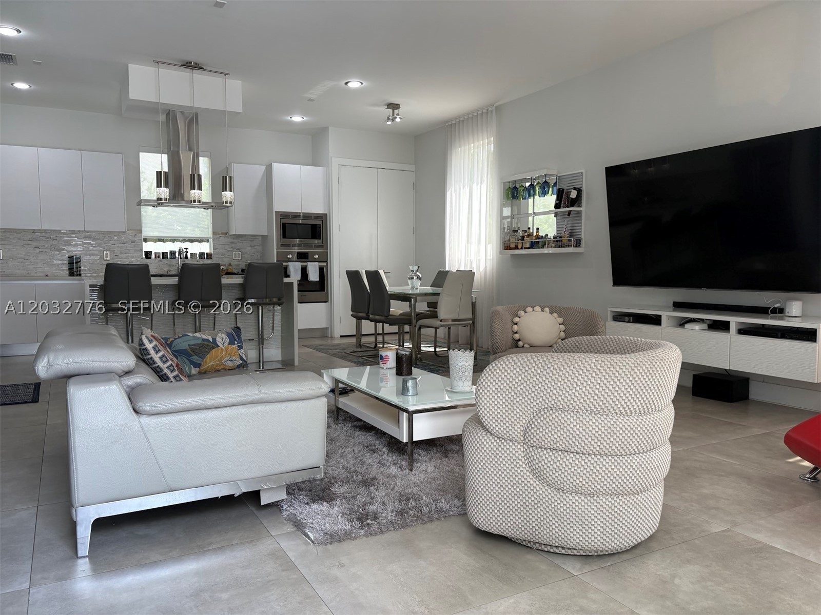 DORAL COMMONS RESIDENTIAL - Residential