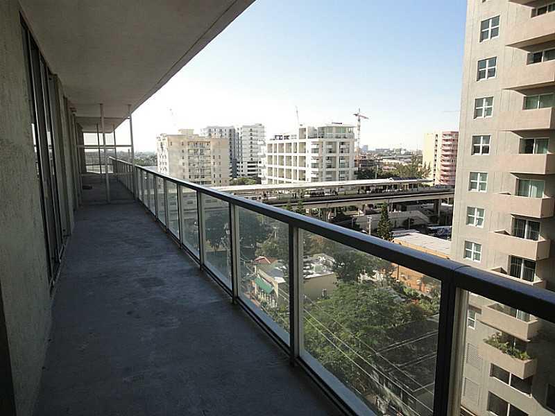 THE AXIS ON BRICKELL II C - Residential Lease
