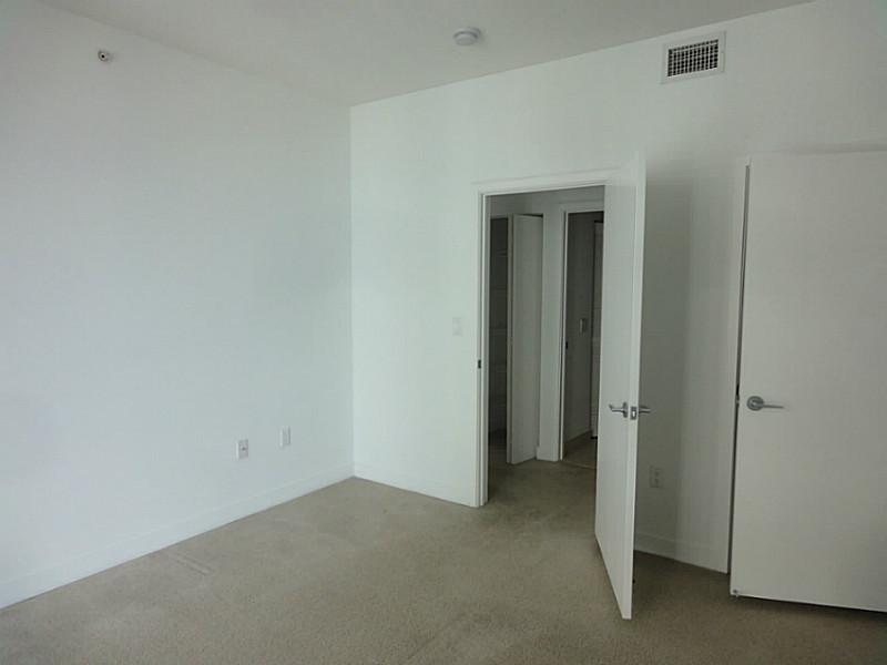 THE AXIS ON BRICKELL II C - Residential Lease