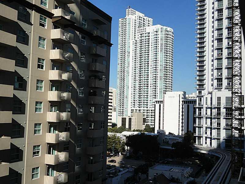 THE AXIS ON BRICKELL II C - Residential Lease