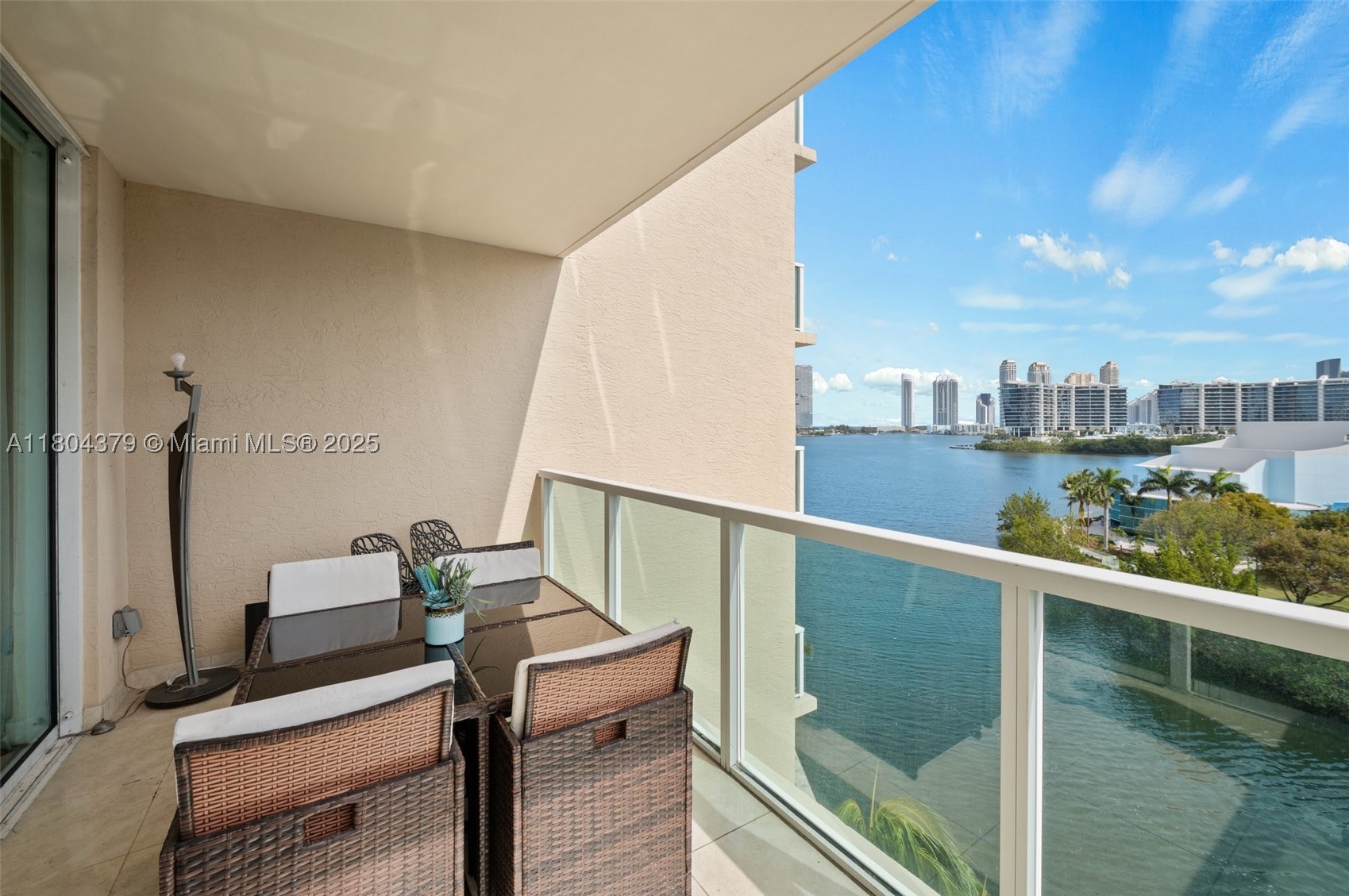 AVENTURA MARINA CONDO NUM - Residential