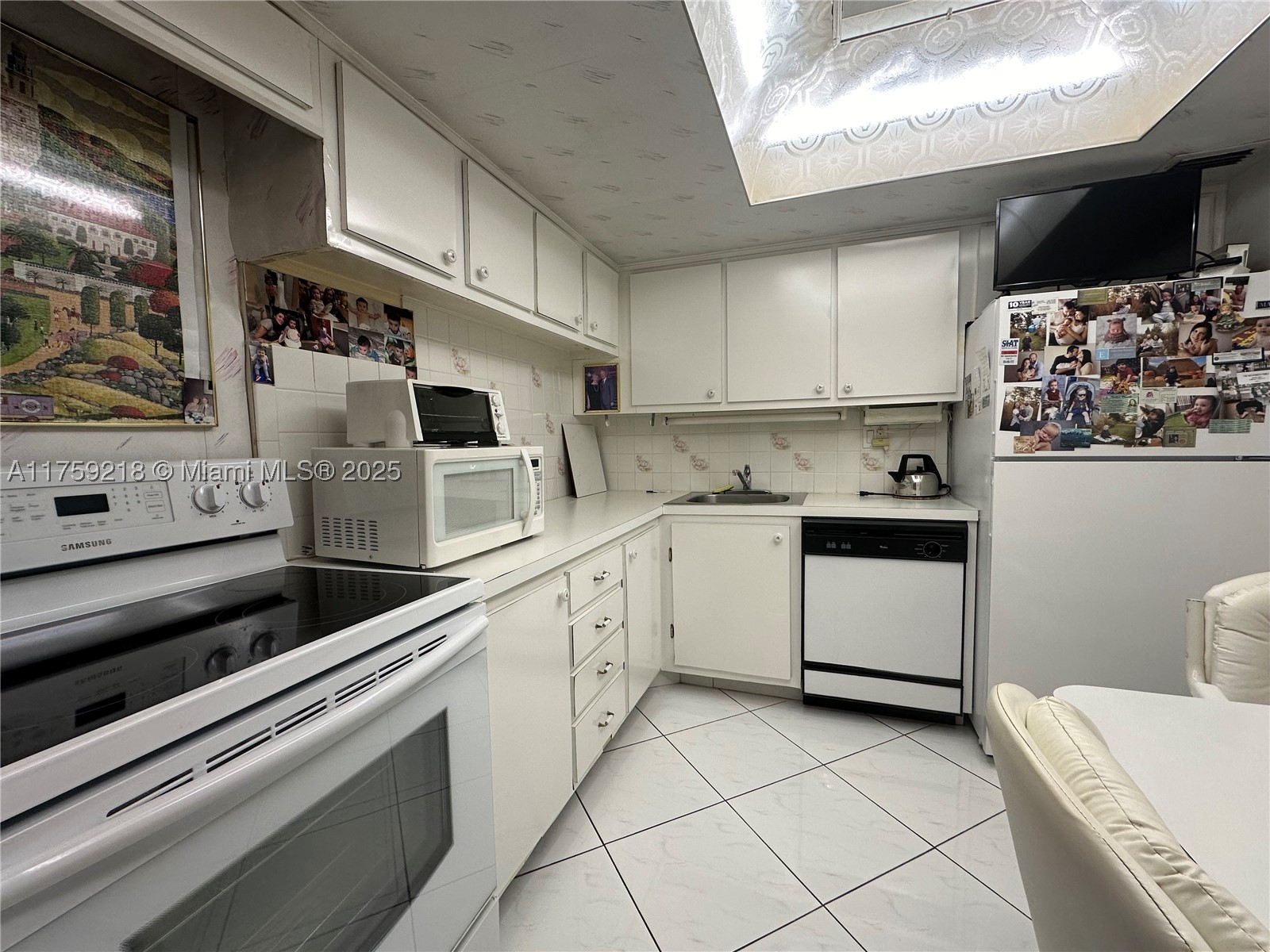 PARKER DORADO CONDO - Residential
