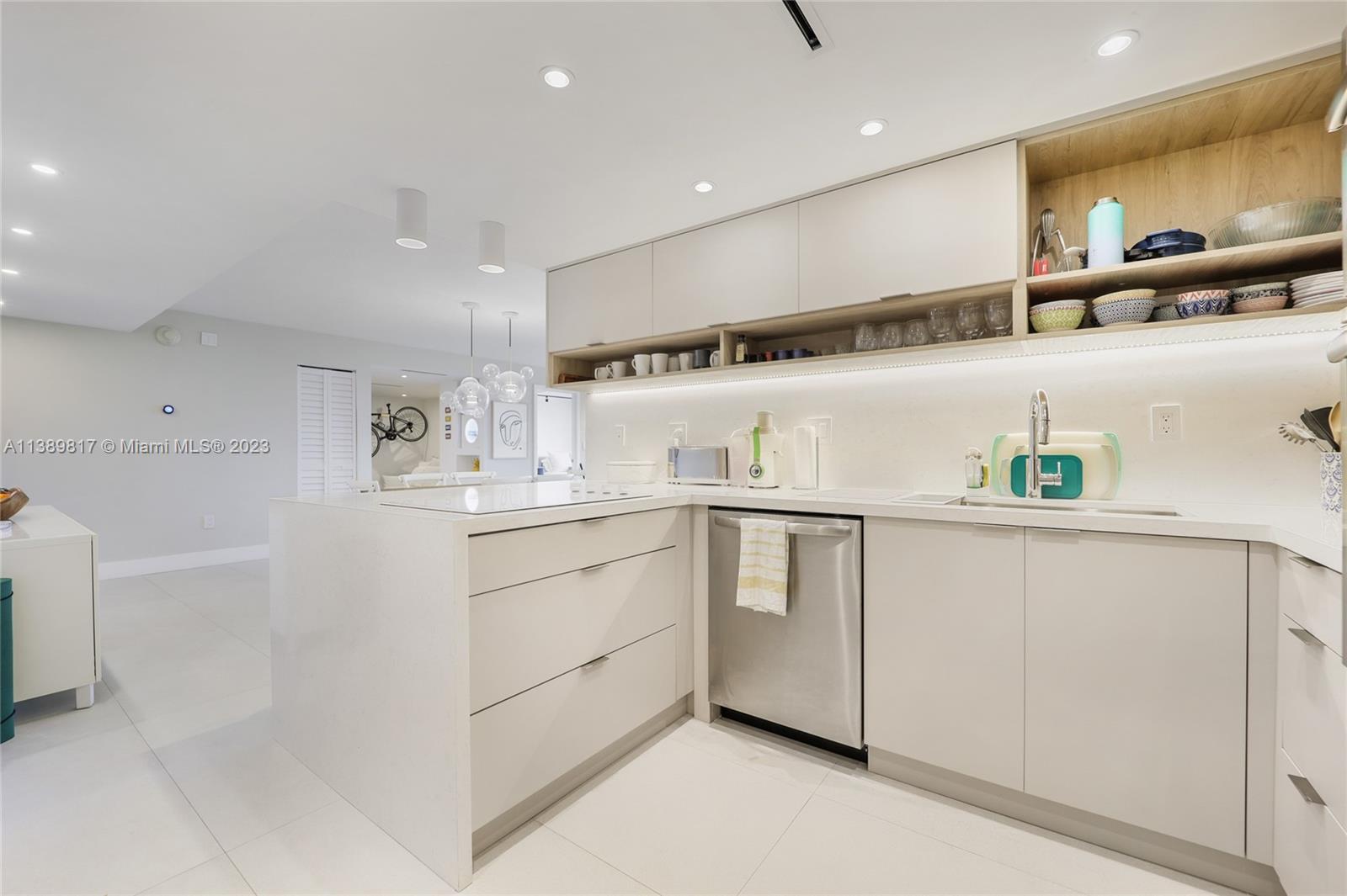 CAPE FLORIDA CLIB CONDO P - Residential Lease
