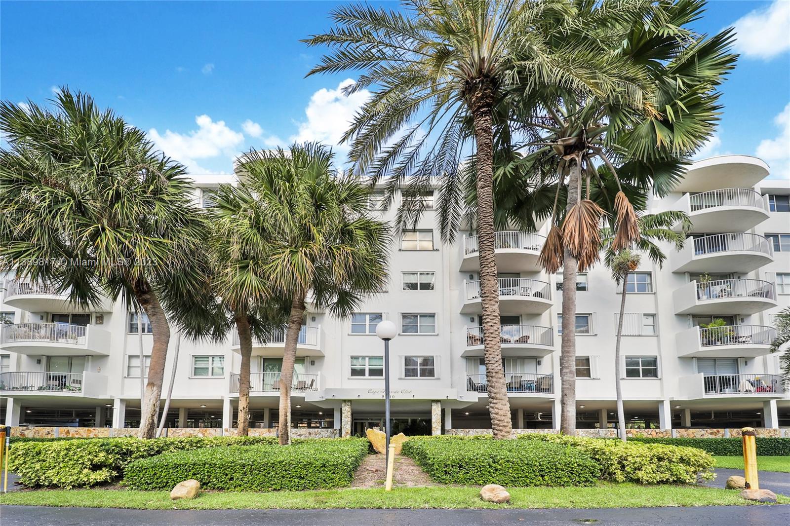 ENJOY THIS BEAUTIFUL FULLY RENOVATED UNIT IN ONE OF KEY BISCAYNE'S BOUTIQUE BUILDINGS.  UNIT HAS 2 BED/2BATH PLUS DEN, WITH WASHER AND DRYER INSIDE THE UNIT.  IT WILL BE A HOME AWAY FROM HOME IN THIS DELICATE AND BEAUTIFULLY DECORATED UNIT, WHERE YOU CAN ENJOY BEAUTIFUL SUNSETS.  APARTMENT HAS ONE COVERED PARKING WITH ADDITIONAL GUEST PARKING.  BUILDING HAS POOL, TENNIS COURTS, PARTY ROOM AND BICYCLE ROOM.  IT ALSO HAS EASY ACCESS TO THE BEACH.  AVAILABLE SHORT-TERM STARTING OCTOBER 1ST UNTIL MAY 2024.  MINIMUM RENTAL 3 MONTHS.