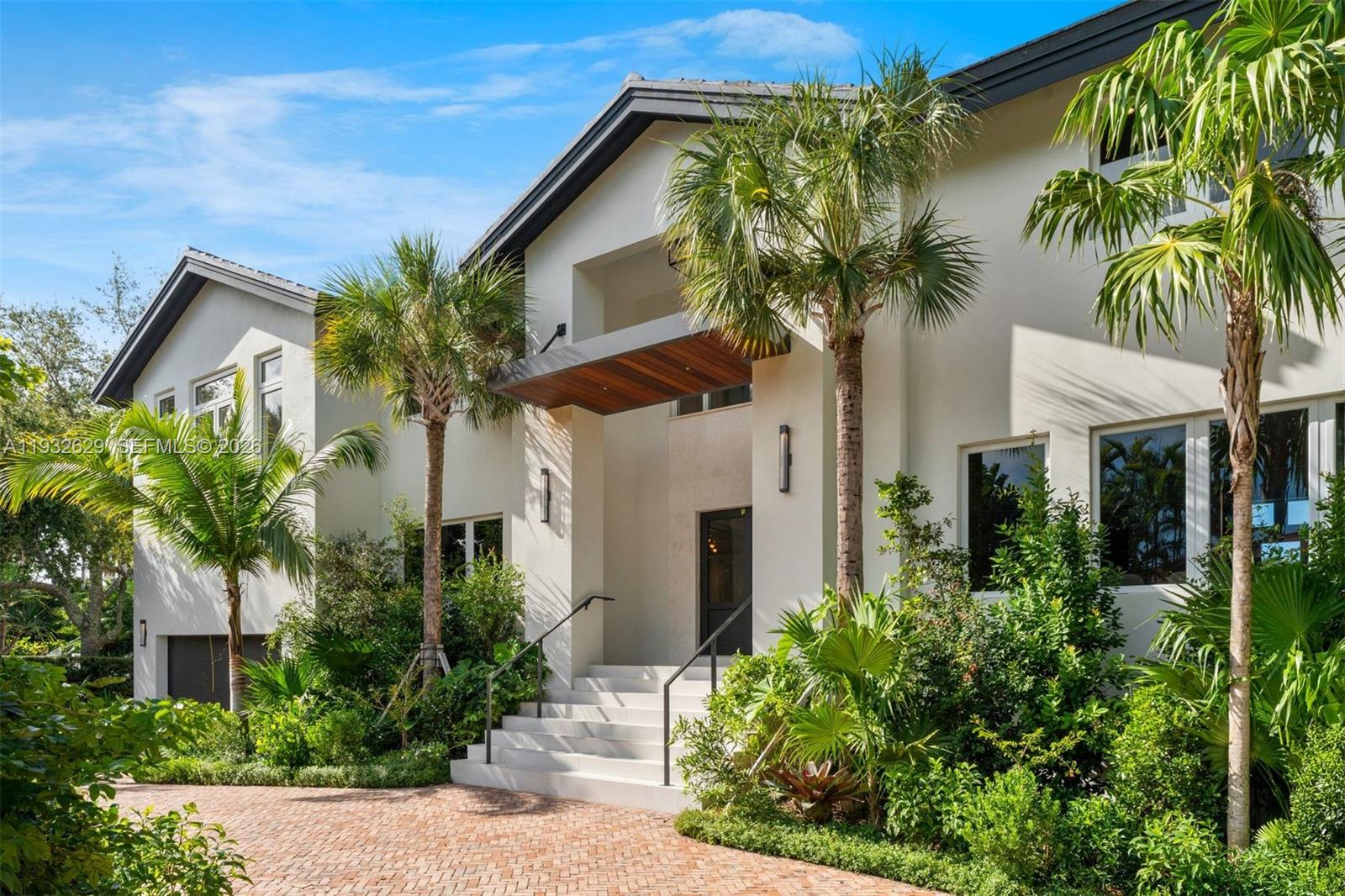 SUNRISE HARBOUR REV PL - Residential