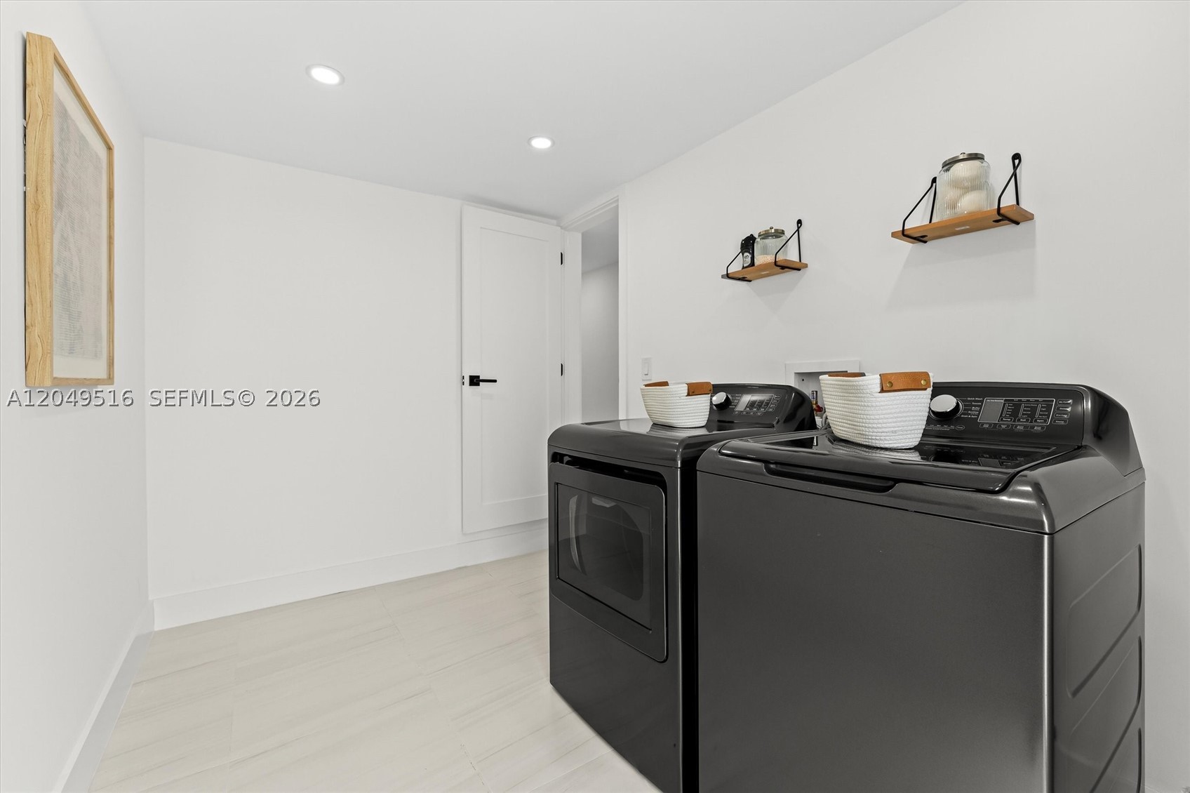ENCHANTED LAKE SEC 5 - Residential Lease