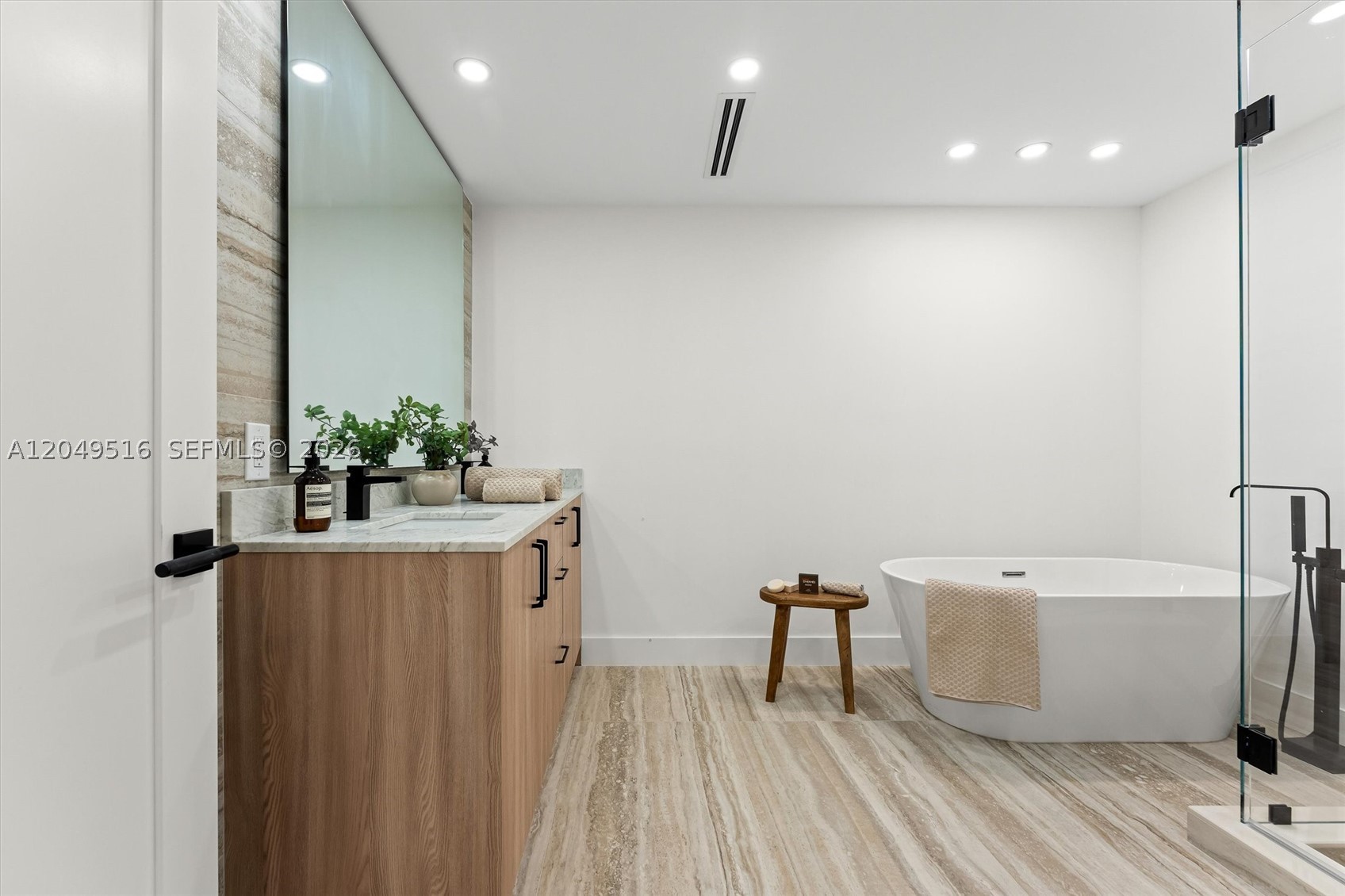 ENCHANTED LAKE SEC 5 - Residential Lease