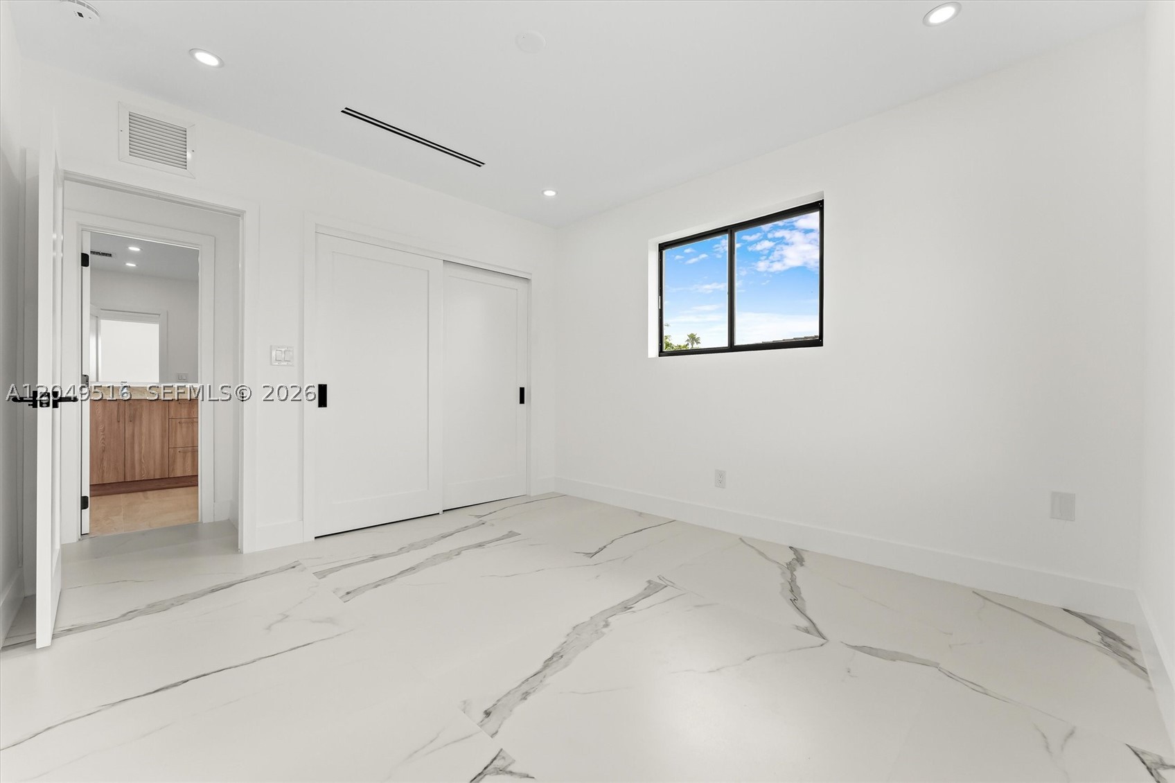 ENCHANTED LAKE SEC 5 - Residential Lease