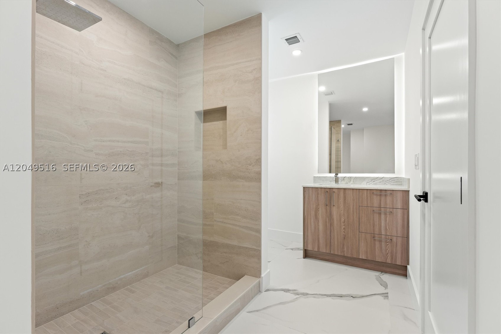 ENCHANTED LAKE SEC 5 - Residential Lease