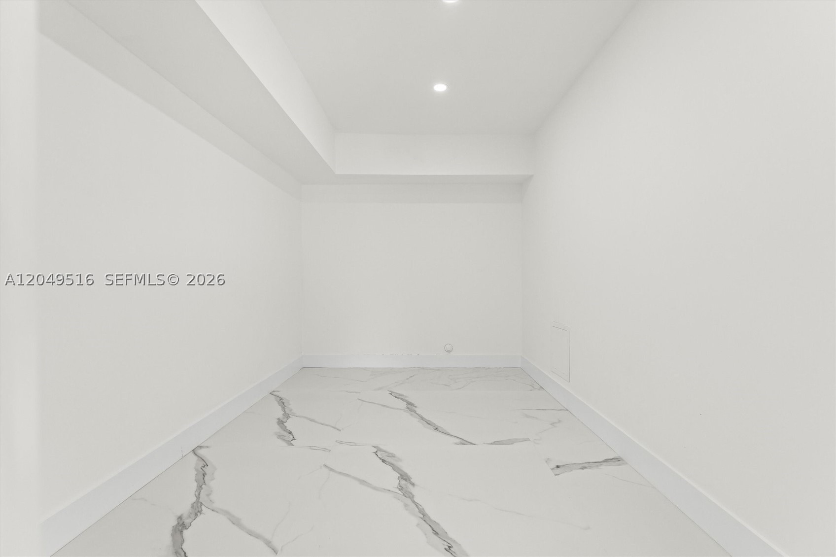 ENCHANTED LAKE SEC 5 - Residential Lease