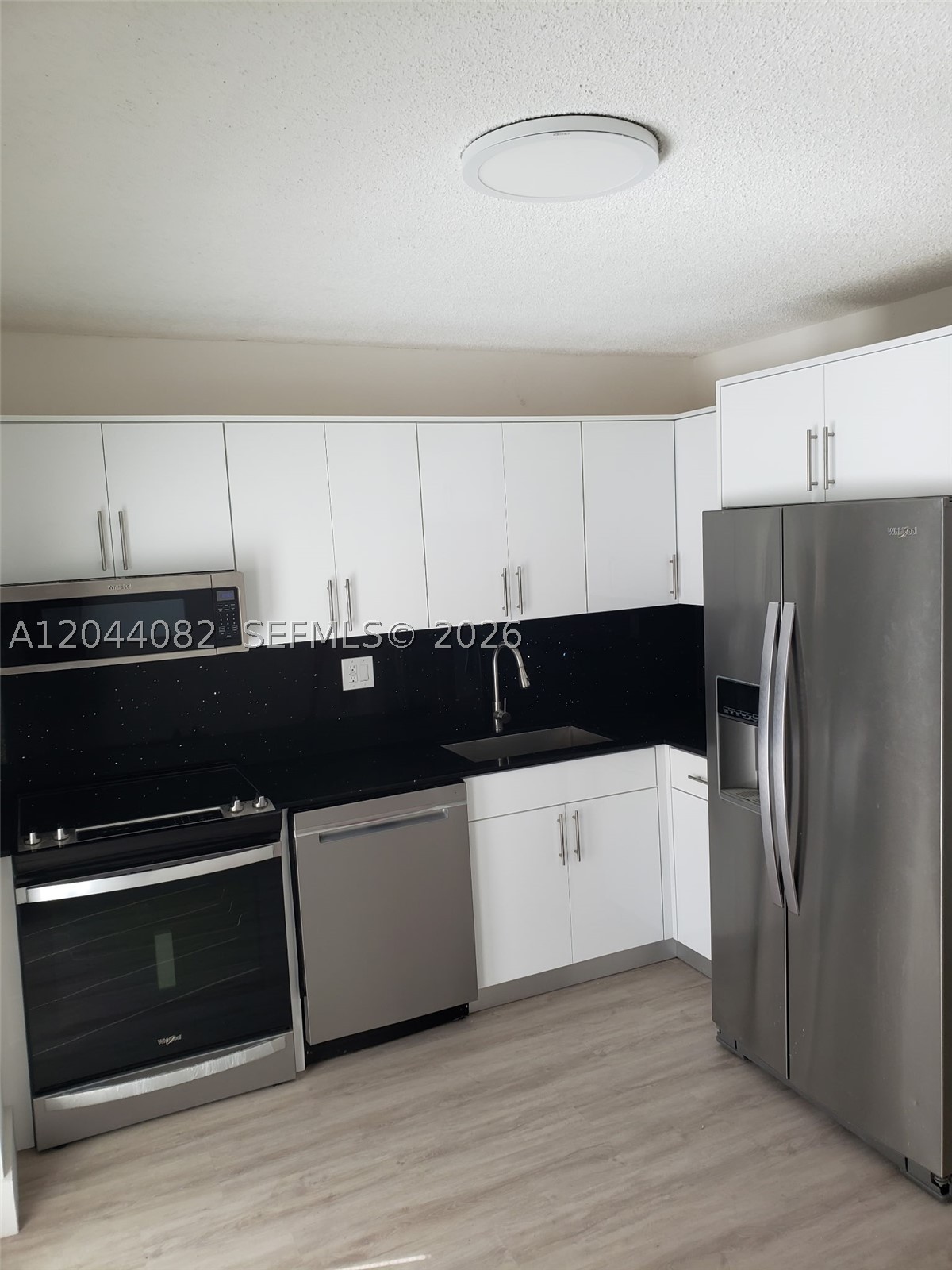 MIRA VILLAS CONDO - Residential