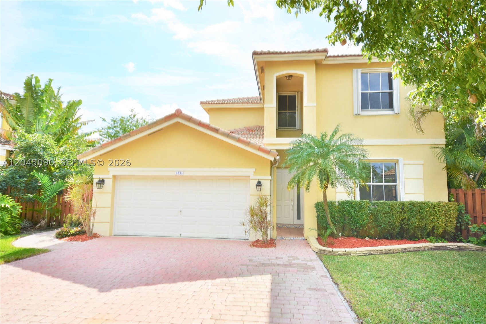 GOLDVUE ESTATES - Residential Lease