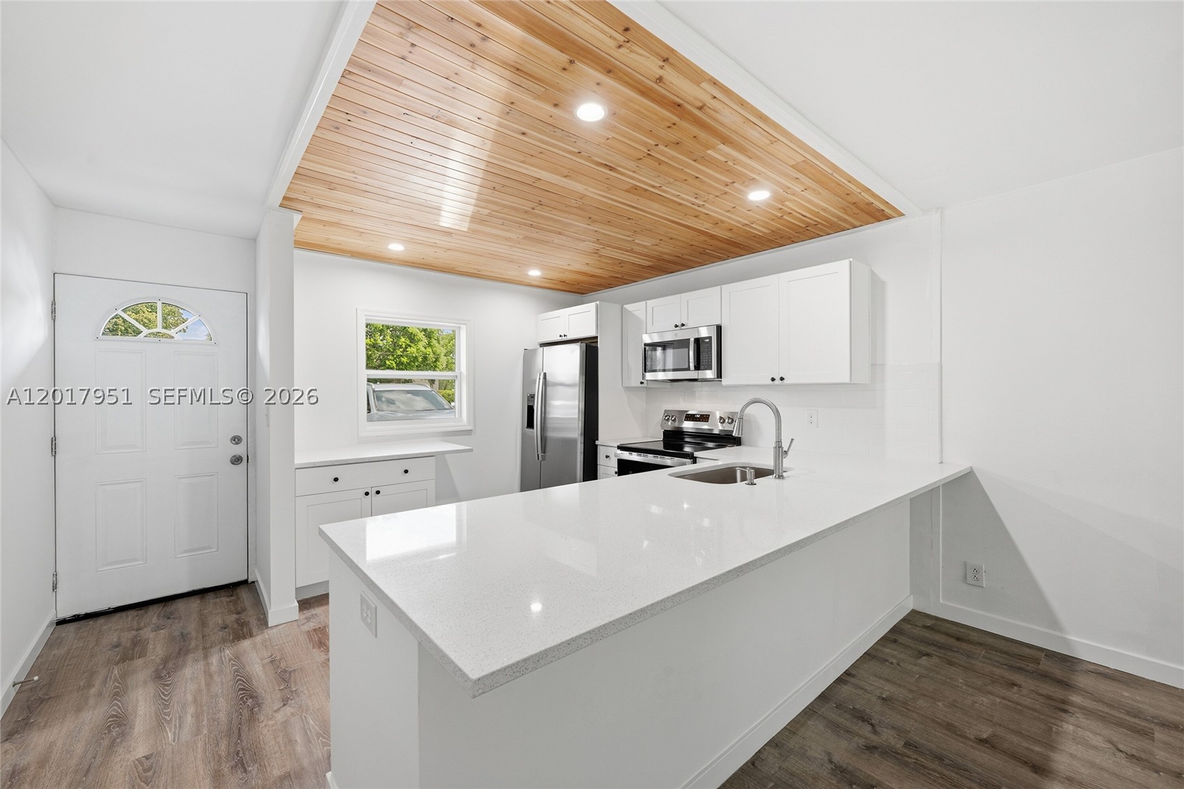 VILLAGE ROYALE FOREST GREE - Residential