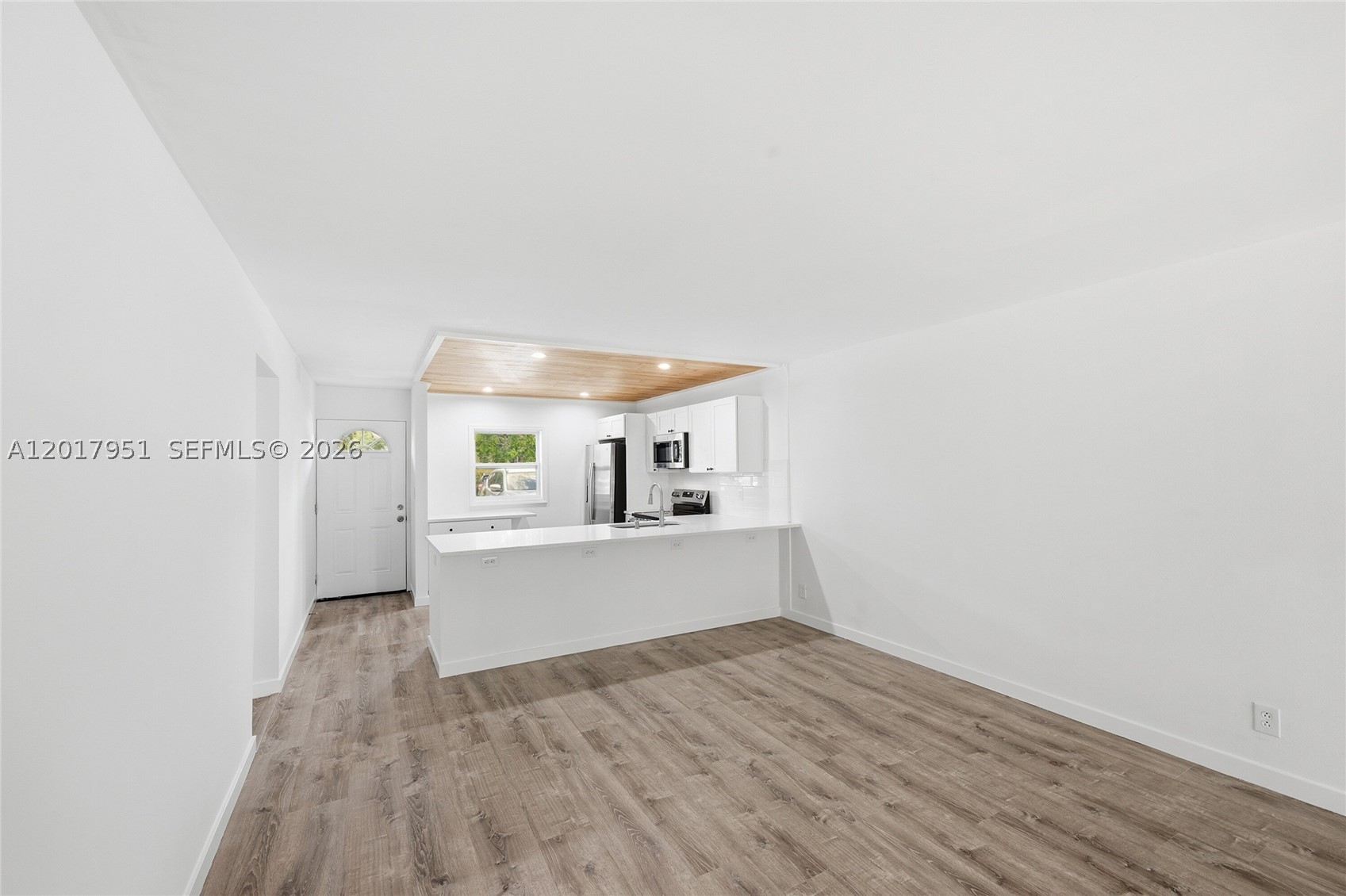 VILLAGE ROYALE FOREST GREE - Residential