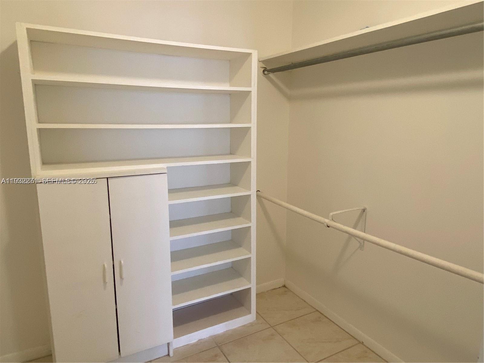 OLYMPUS CONDO PHASE - Residential
