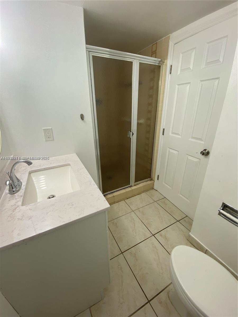 OLYMPUS CONDO PHASE - Residential