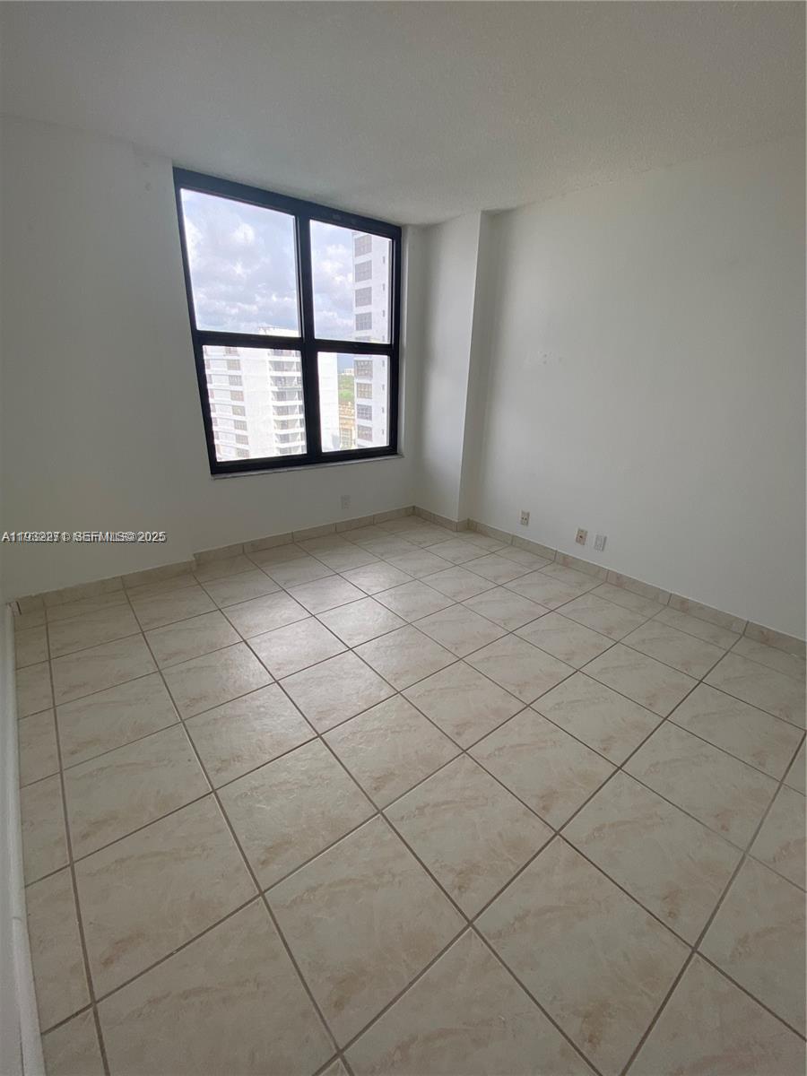OLYMPUS CONDO PHASE - Residential