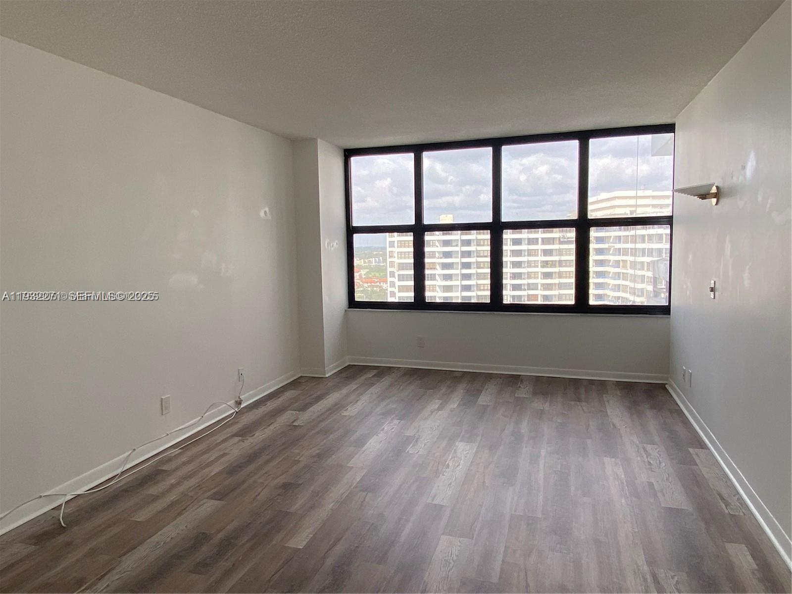 OLYMPUS CONDO PHASE - Residential