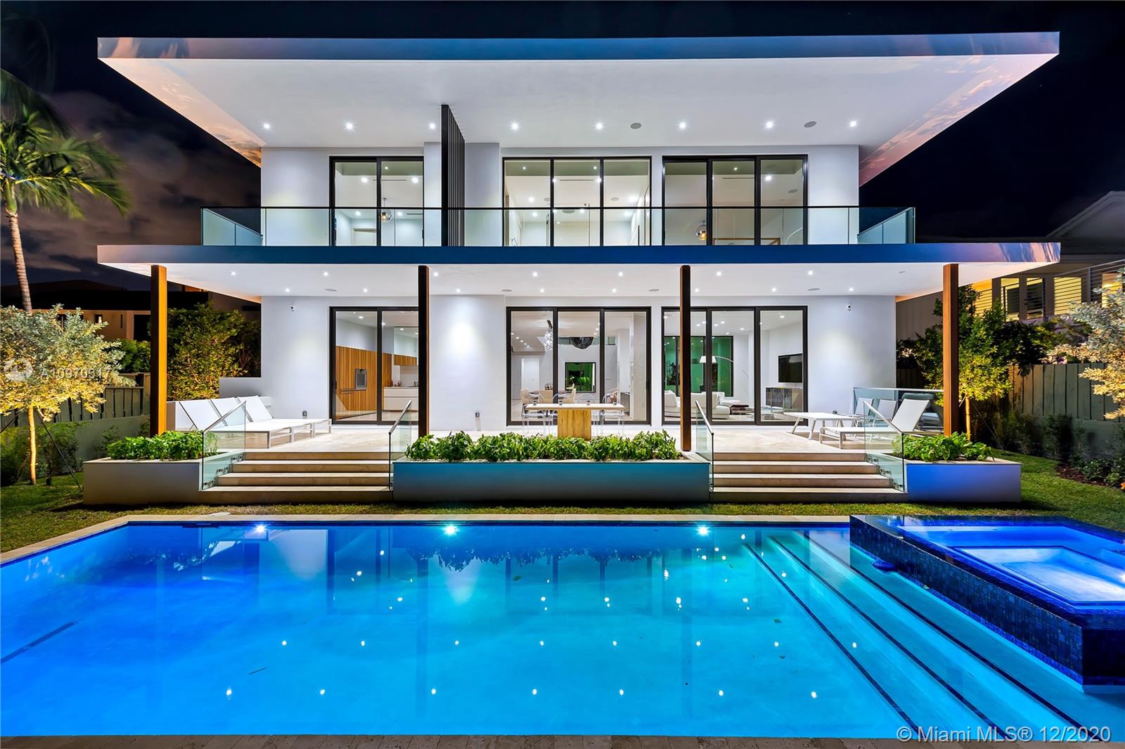 BISCAYNE POINT - Residential