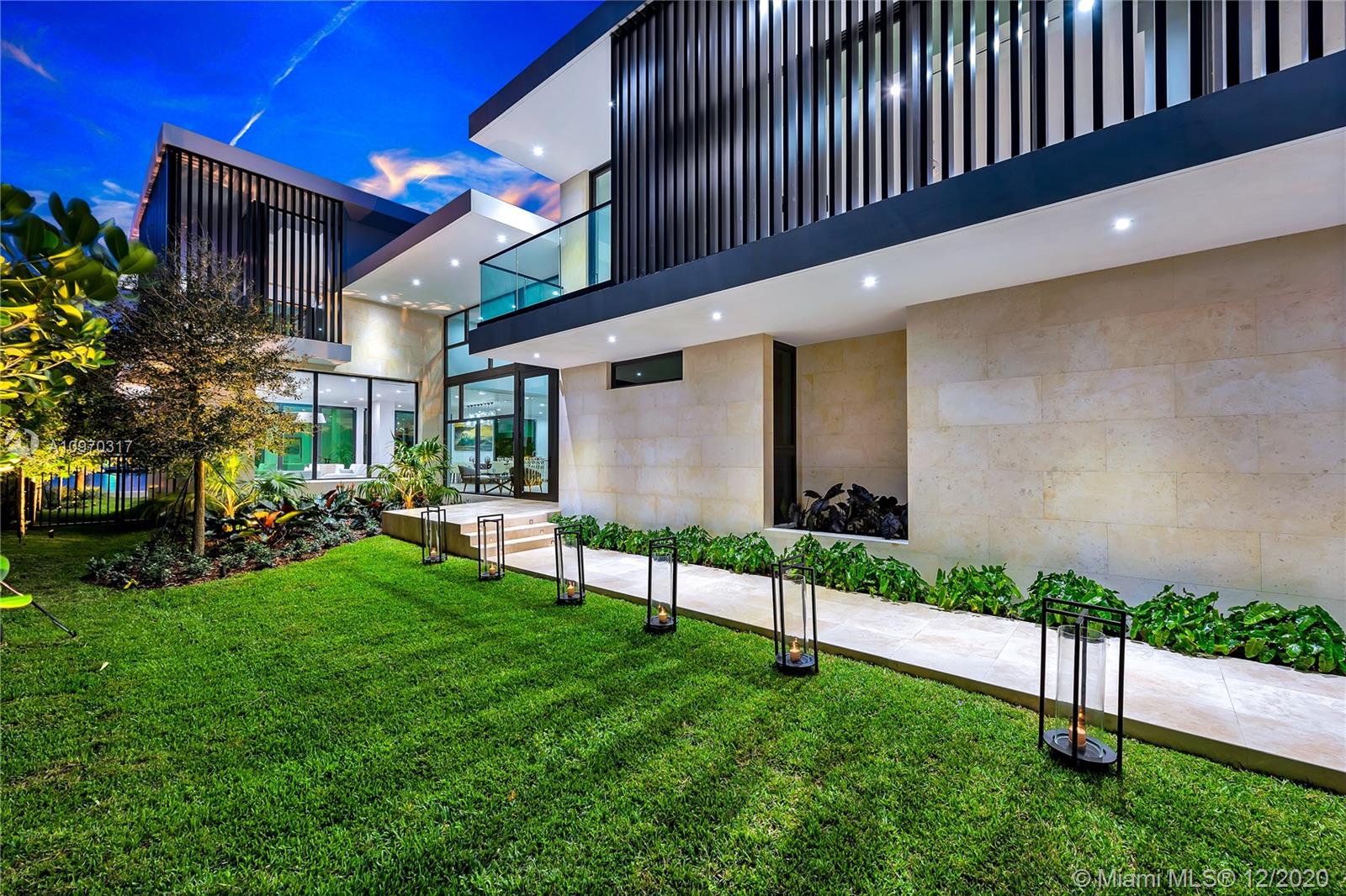 BISCAYNE POINT - Residential
