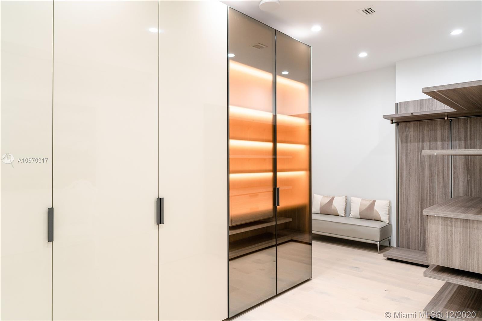 BISCAYNE POINT - Residential
