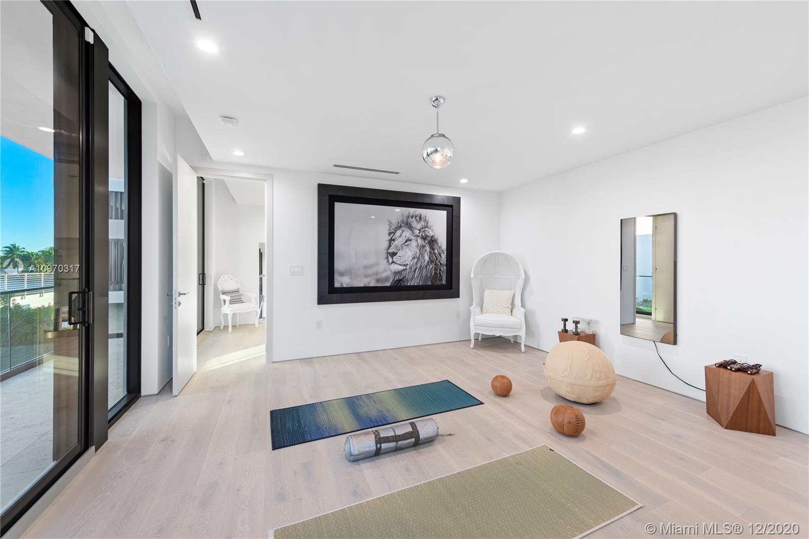 BISCAYNE POINT - Residential