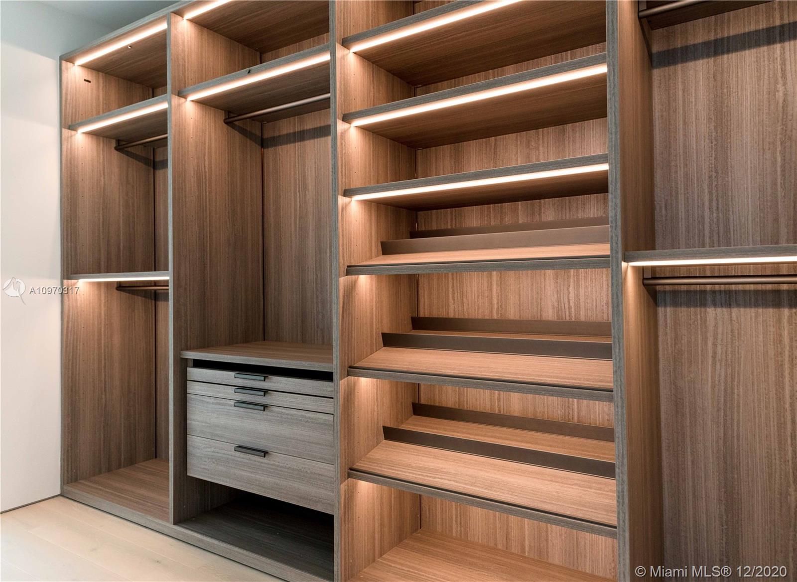 BISCAYNE POINT - Residential
