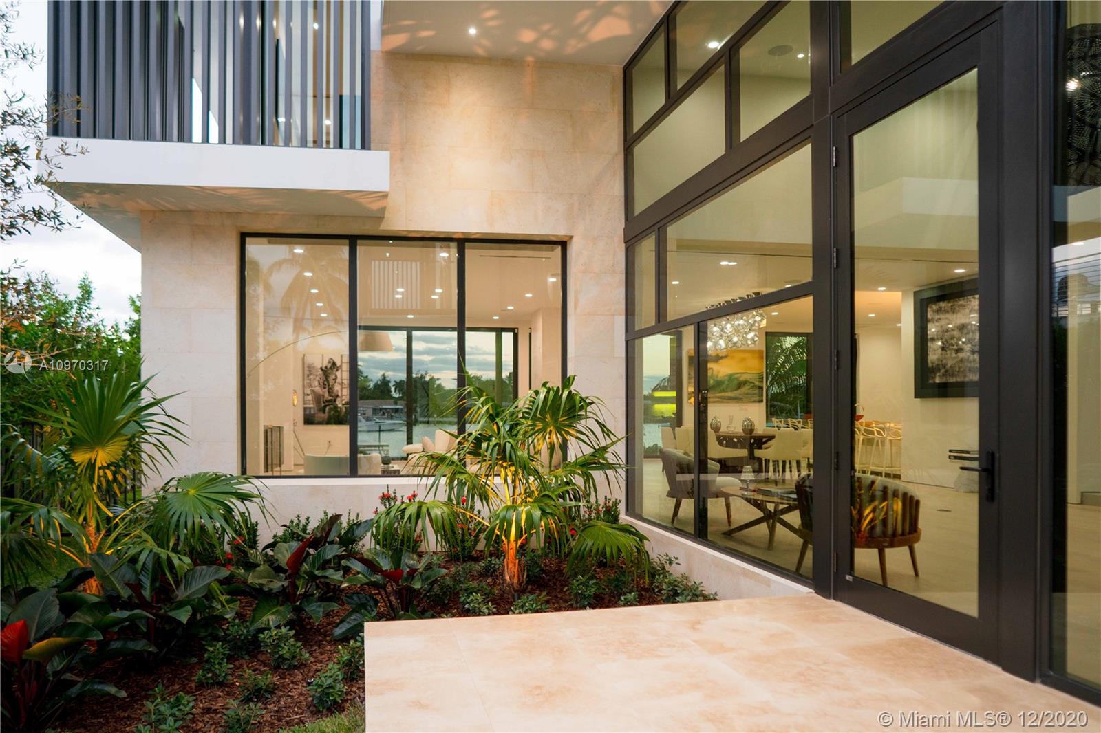 BISCAYNE POINT - Residential