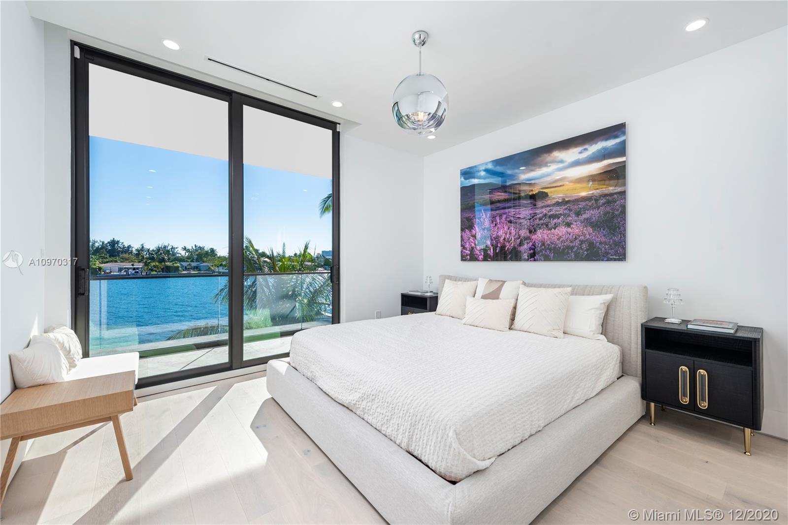 BISCAYNE POINT - Residential