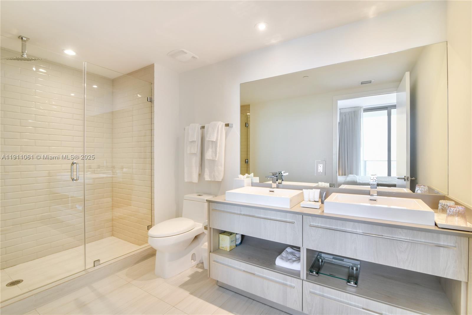 4010 SOUTH OCEAN CONDO HO - Residential